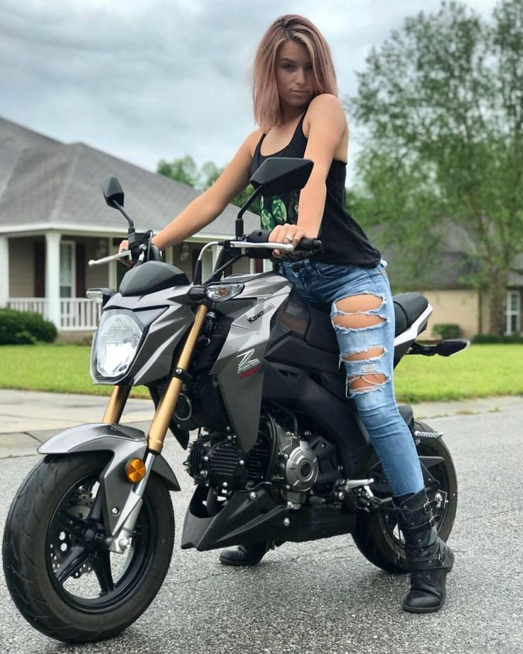 Beautiful girls and bikes in Austin
