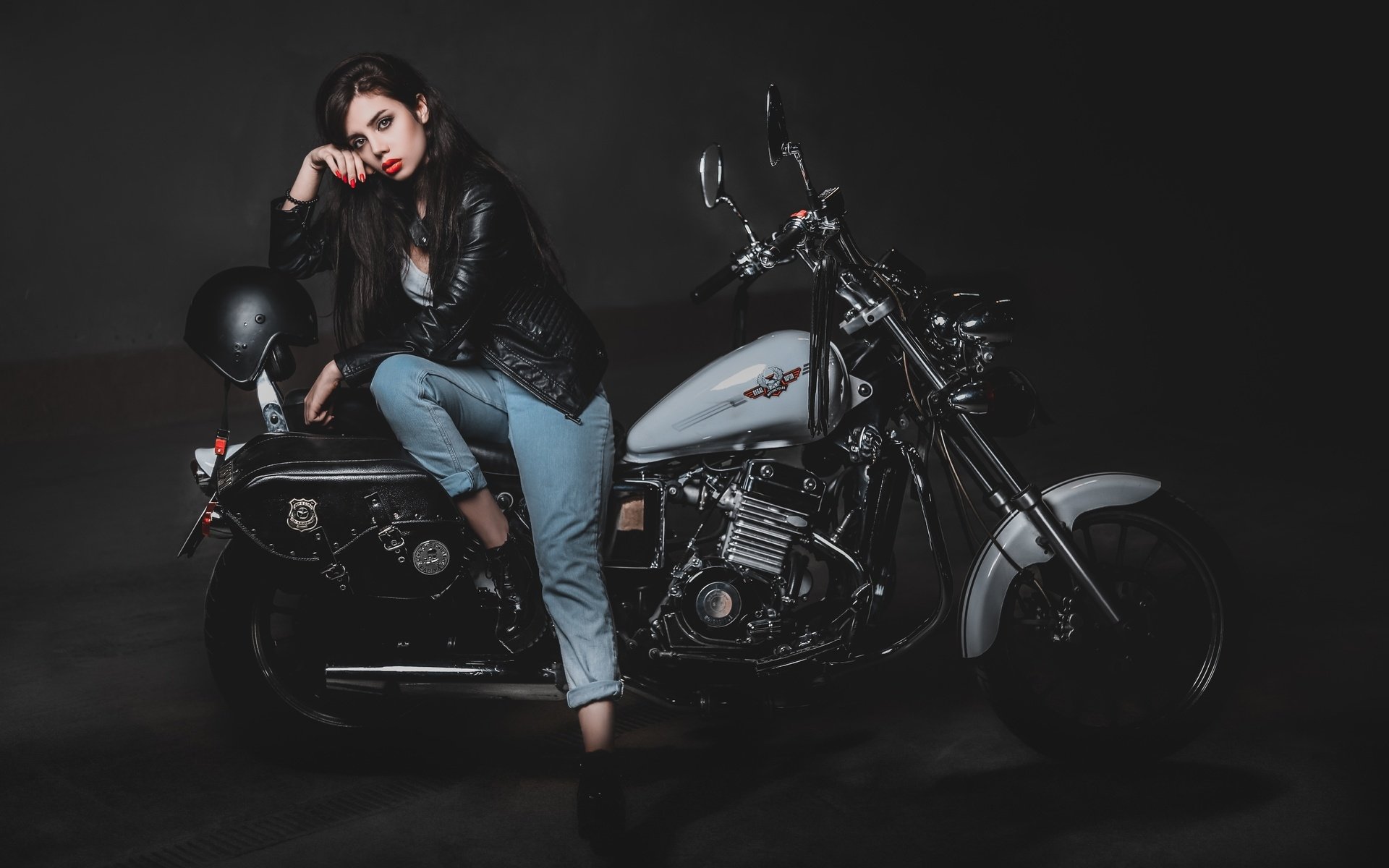 Biker girls: style and drive in Austin