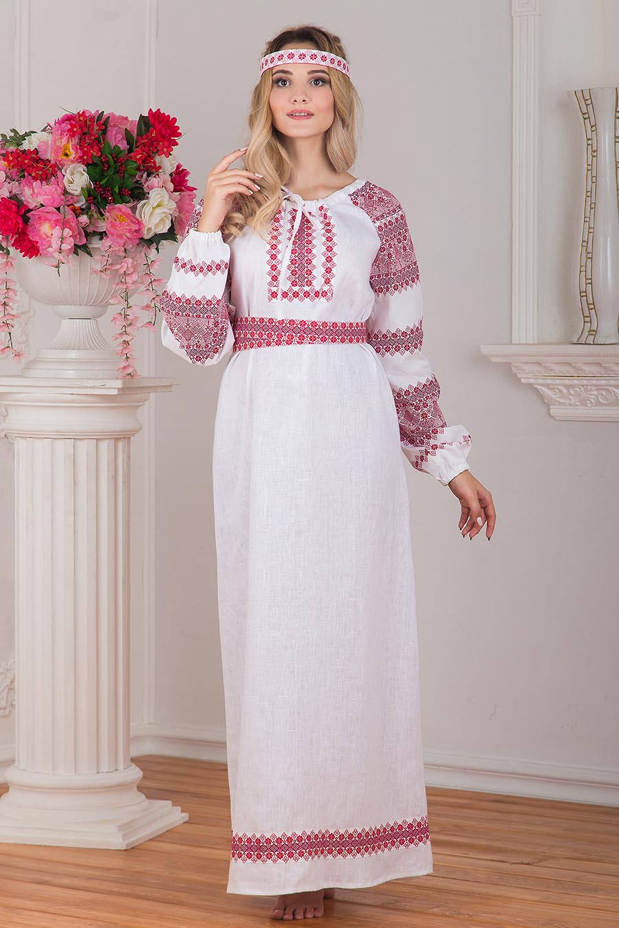 Women in Slavic costumes in Austin