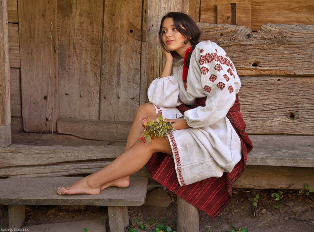 Women in Slavic costumes in Austin