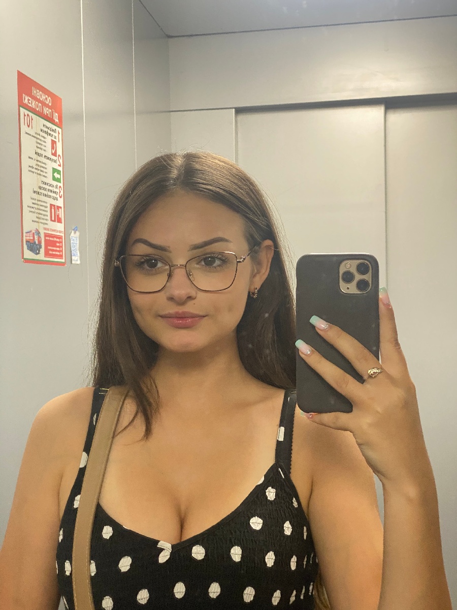 Sexy model Stacy in Austin